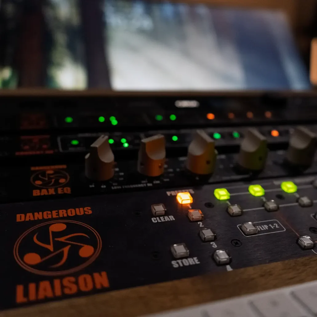 Mastering in Stereo und Dolby Atmos